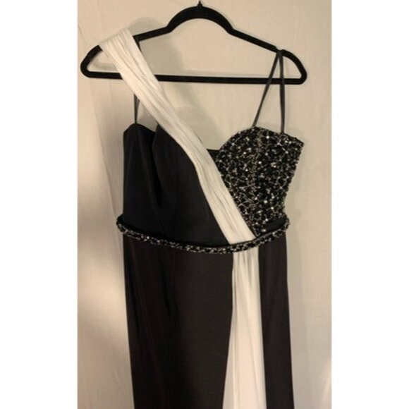 IMPERO COUTURE Euro size 46 Designer Formal Gown Black White Beaded One Shoulder - Picture 13 of 13